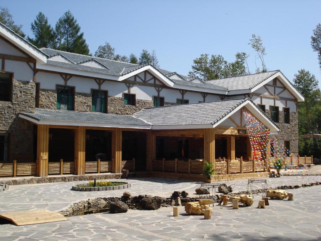 Days Hotel Landscape Resort, Changbai Mountain 白山 外观 照片